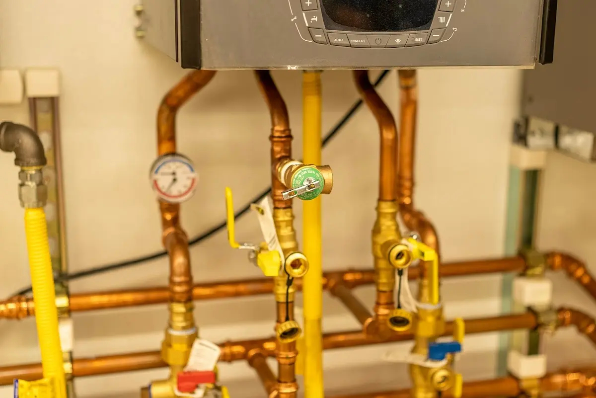 Licensed technician providing Emergency Plumbing for a homeowner in Los Lunas